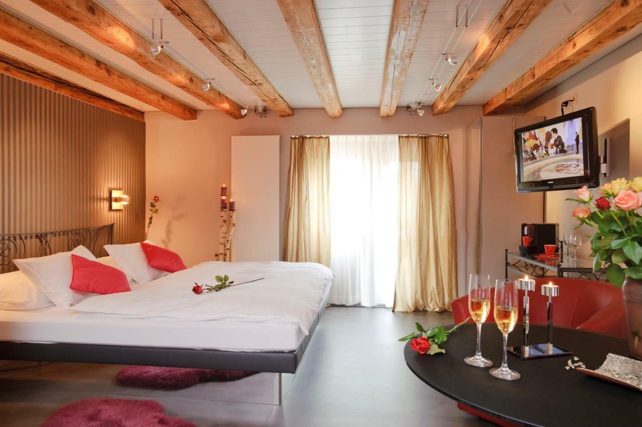 Hotel Landgasthof Hirschen Ramsen Esterno foto
